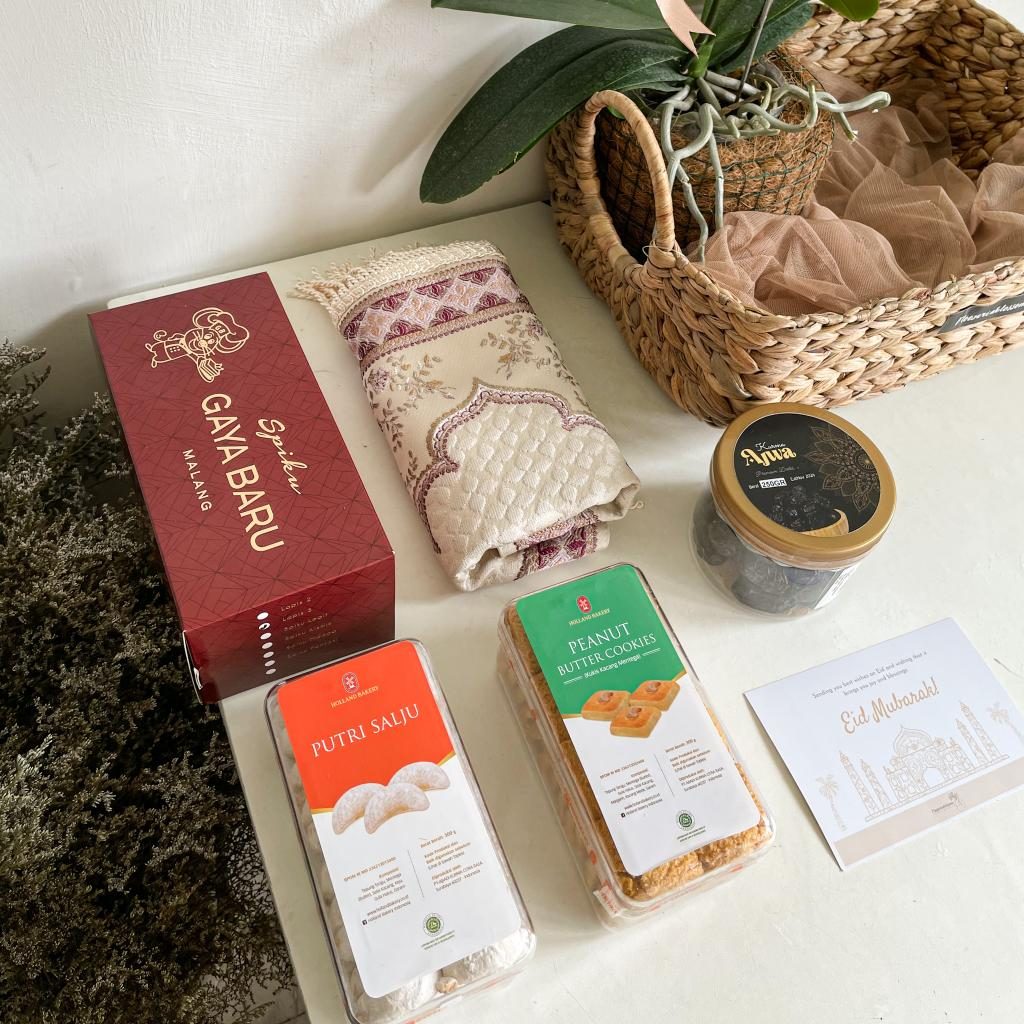 Djamila Hampers view 2