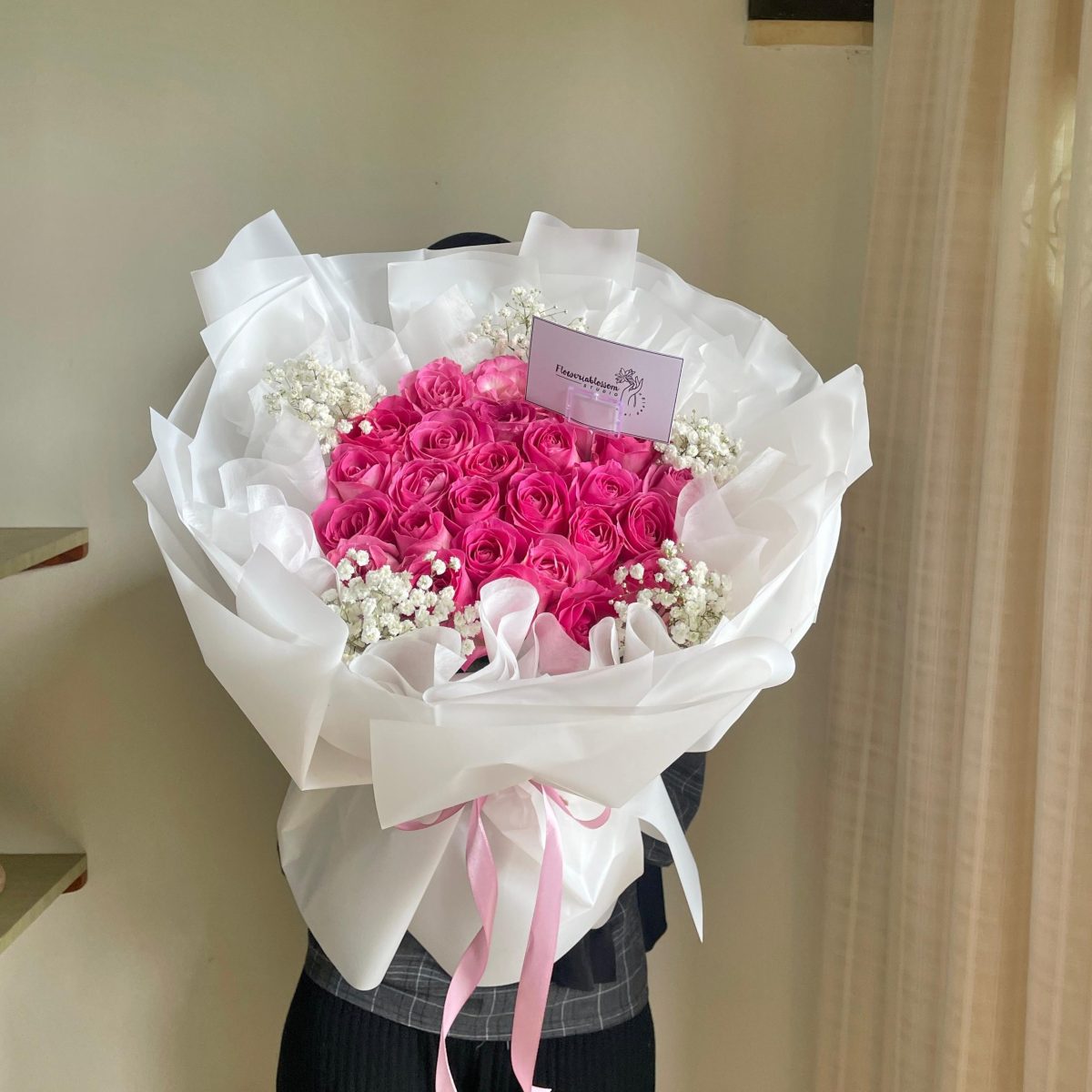 Round Bouquet Roses view 2