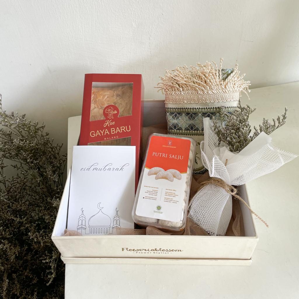 Naima Hampers bouquet
